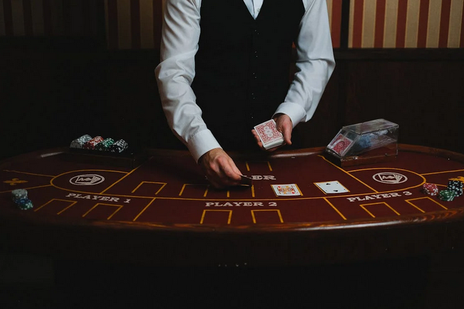 What Makes Live Blackjack So Intense Compared to Slots